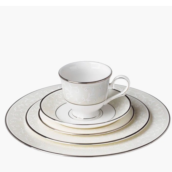 lennox Other - Lennox Opal Innocence place setting